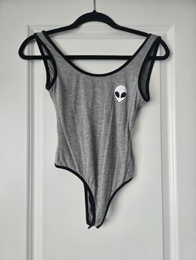 Urban Heritage Grey Alien Graphic Bodysuit Size S